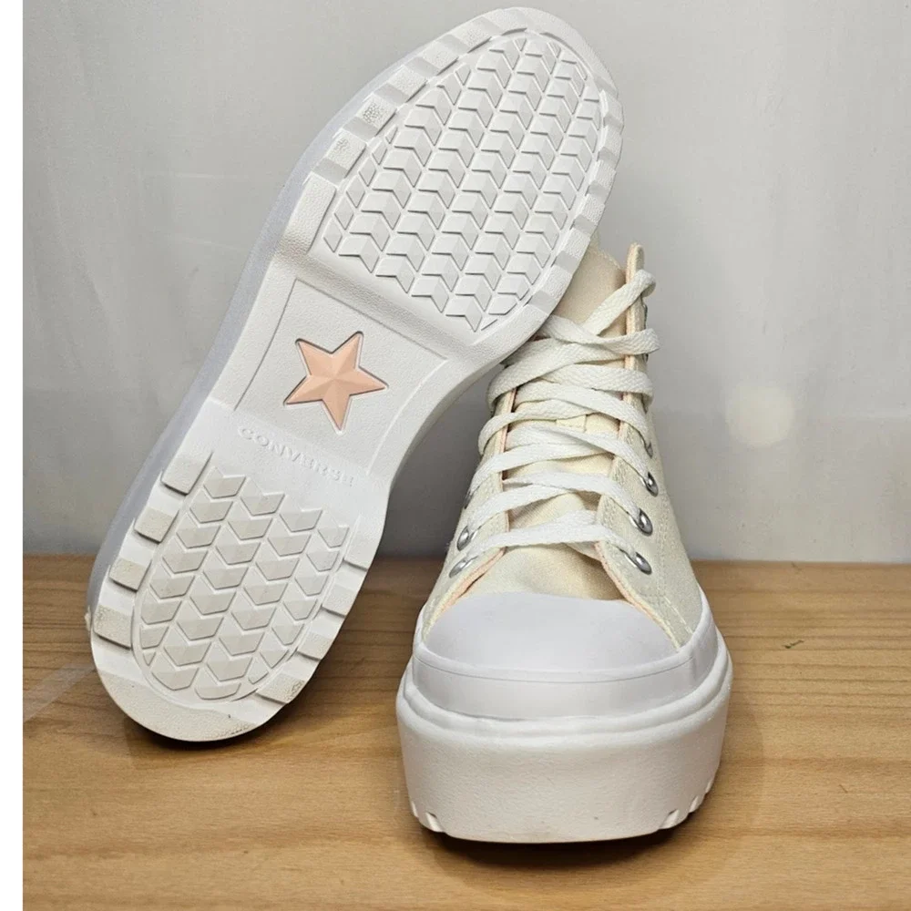 Converse Youth CTAS Lugged Lift Hit Tops Size 6 Cream A10268C NWT